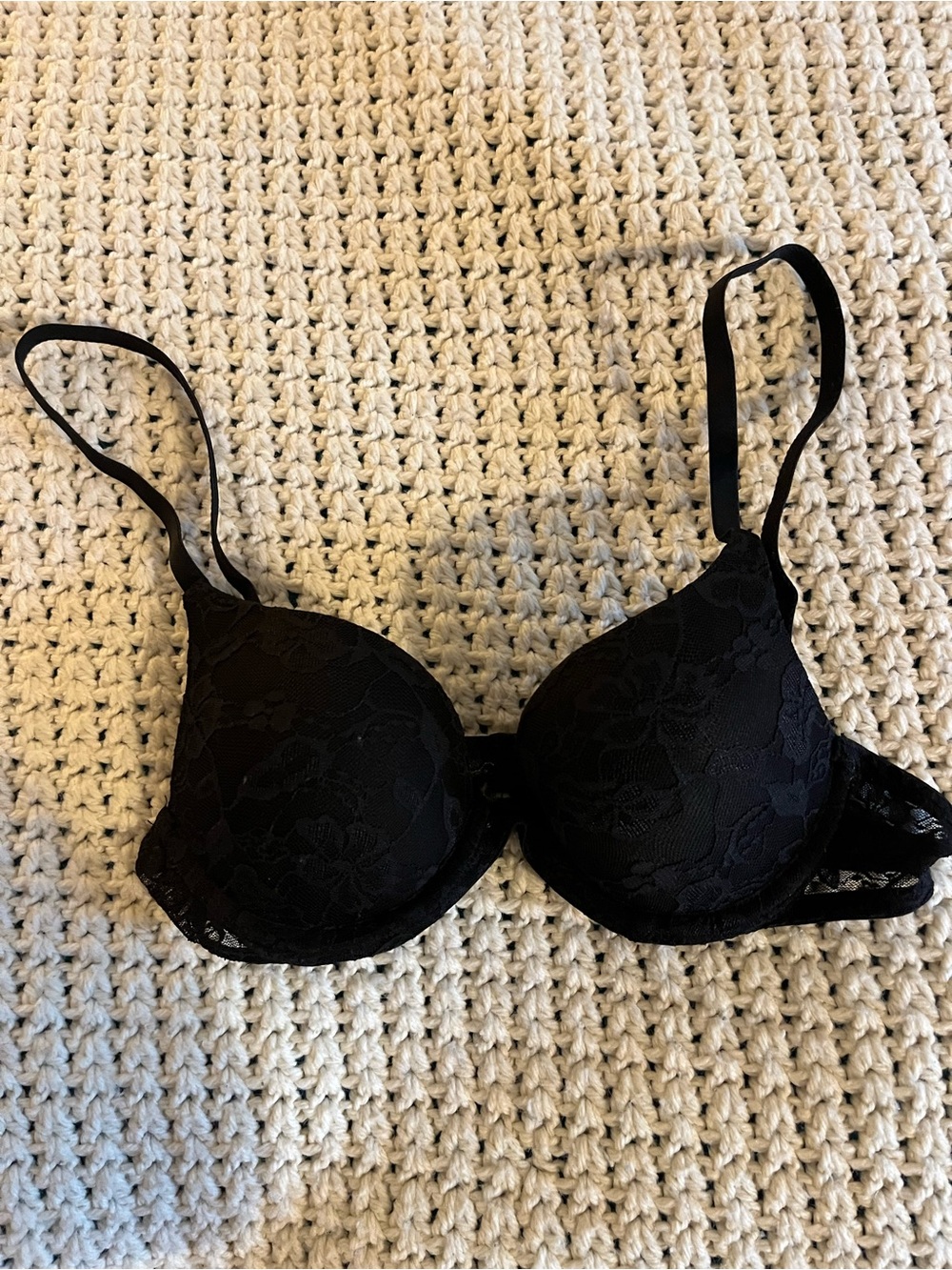 Black Lace Push-Up Bra: size 32A Women Intimates & Sleepwear